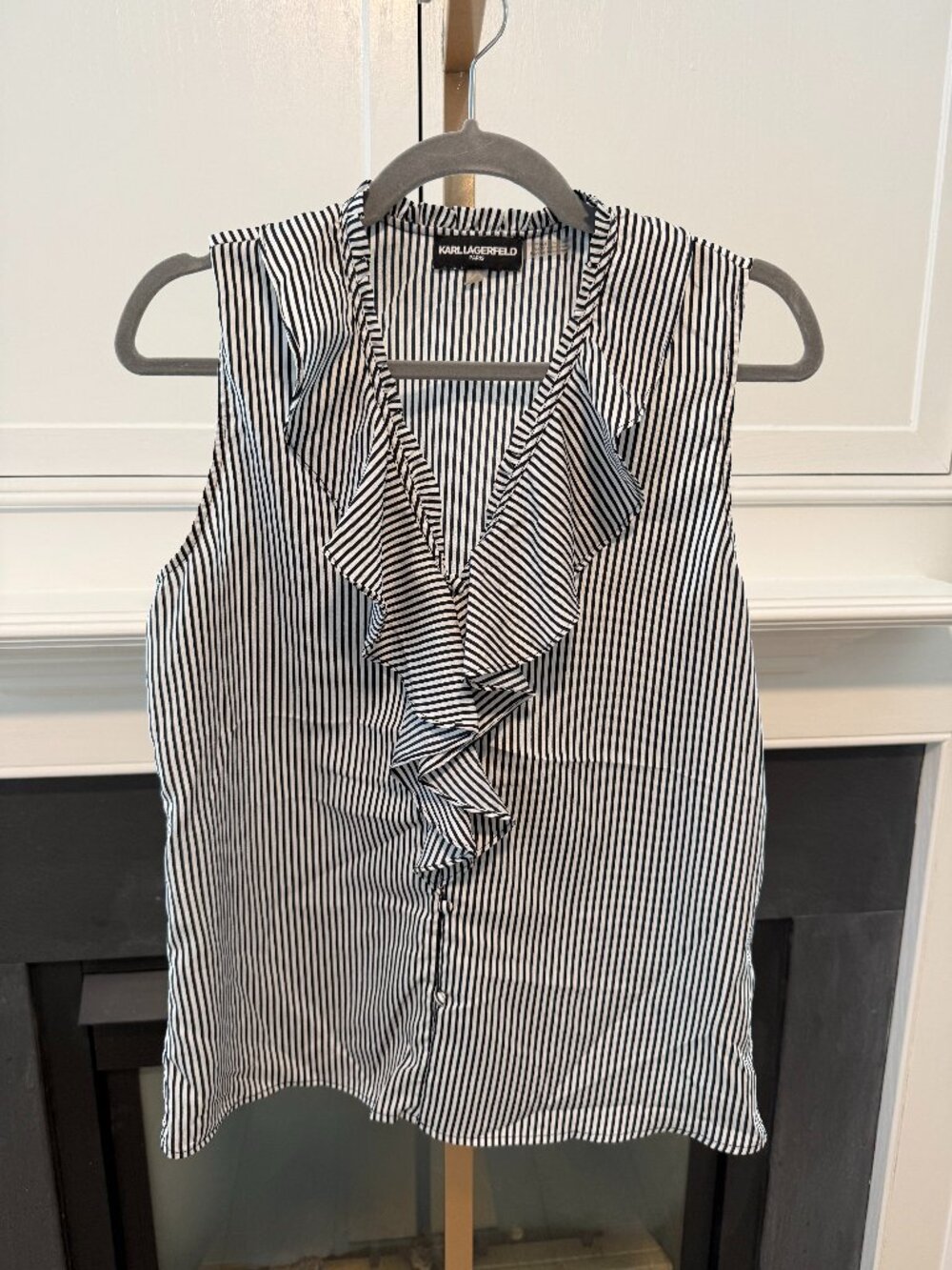 🤍 Black & White Striped Ruffle Blouse | Karl Lagerfeld Paris | Size 4